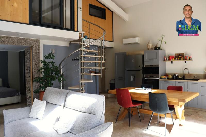 Mas - 397 m² - 14 pièces