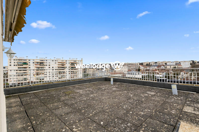 Appartement - 141 m² - 7 pièces