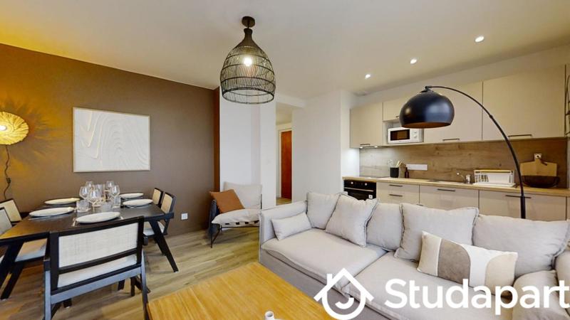 Chambre - 11 m² - 1 pièce