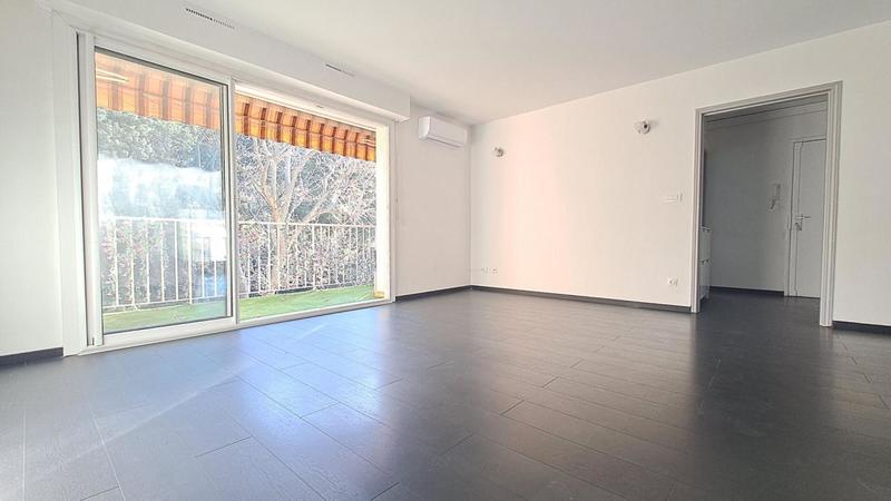 Appartement - 79 m² - 4 pièces