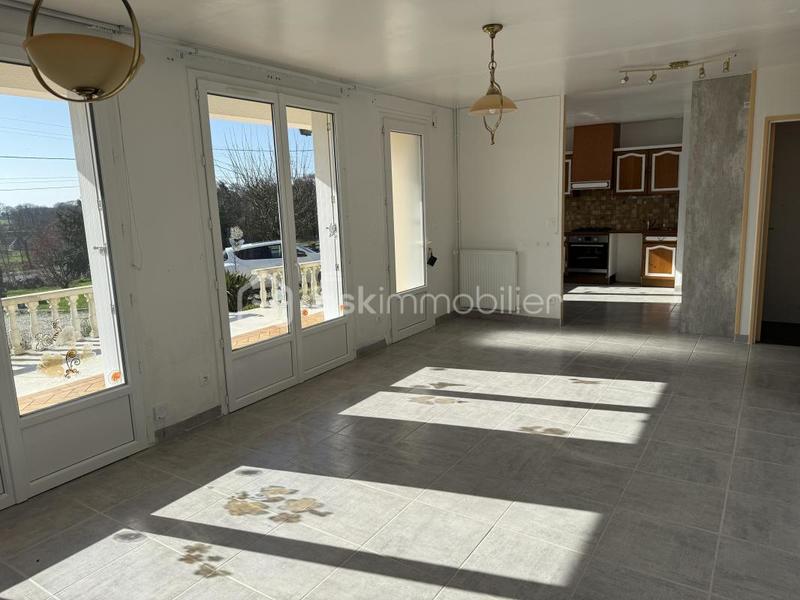 Maison - 90 m² - 5 pièces