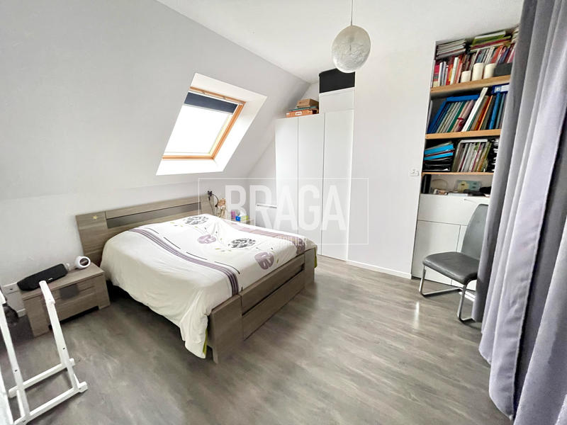 Maison - 90 m² - 5 pièces