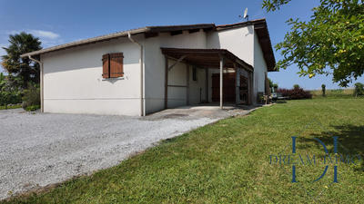 Maison - 92 m² - 3 pièces