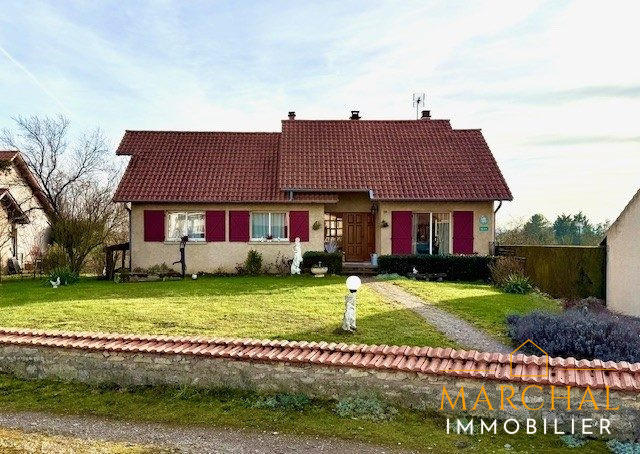 Maison traditionnelle - 200 m² - 8 pièces