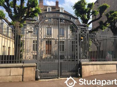 Appartement - 138 m² - 5 pièces