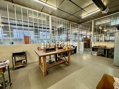 Bureau - 540 m² - 8 pièces