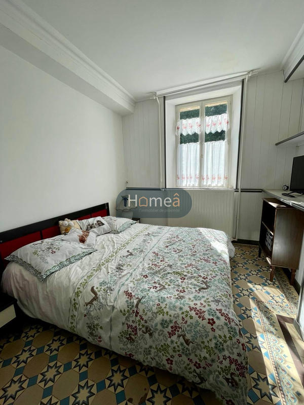 Maison - 200 m² - 6 pièces