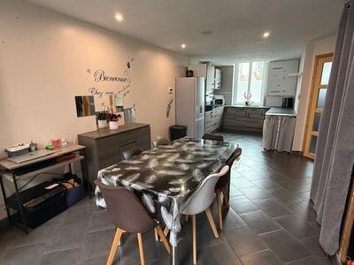 Maison - 102 m² - 5 pièces