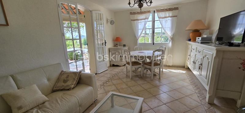 Villa - 80 m² - 4 pièces