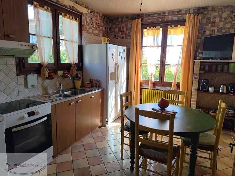 Maison - 184 m² - 7 pièces