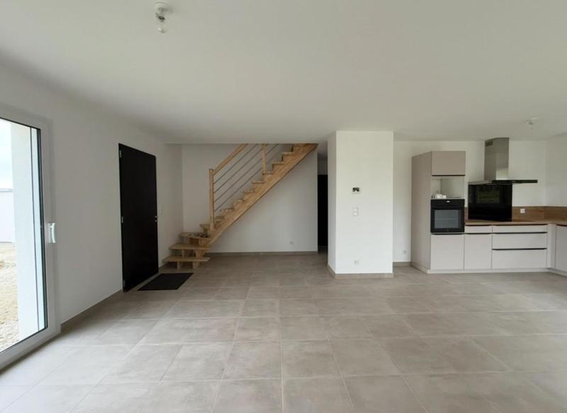 Maison - 111 m² - 5 pièces