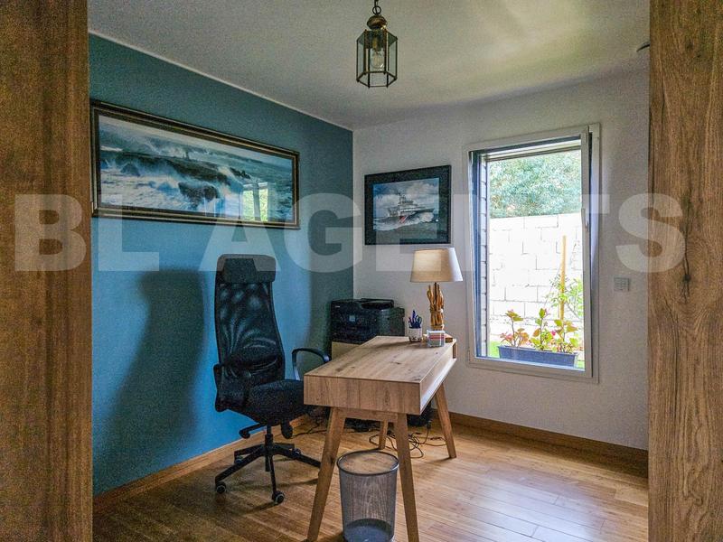 Maison de bois - 99 m² - 4 pièces