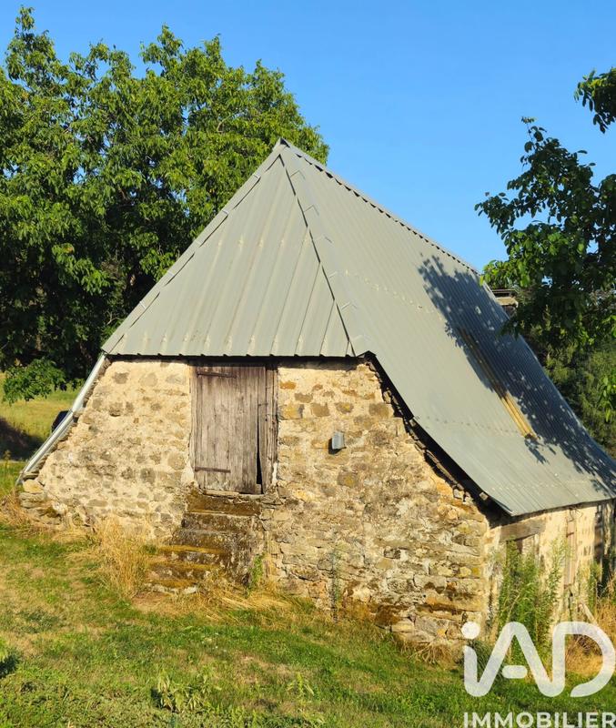 Maison de campagne - 90 m² - 2 pièces