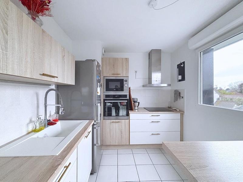 Appartement - 64 m² - 3 pièces