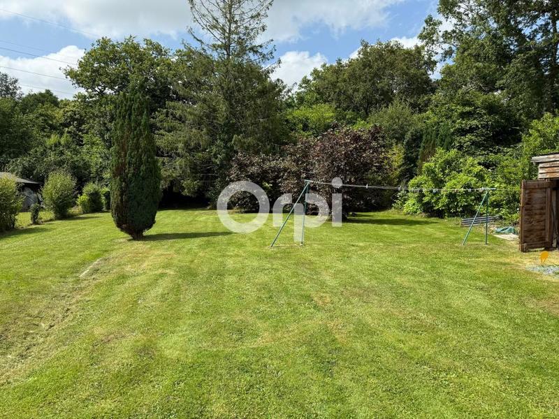 Terrain constructible - 929 m²