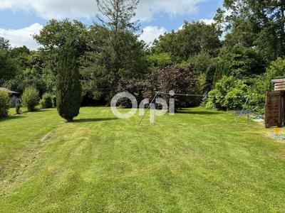 Terrain constructible - 929 m²