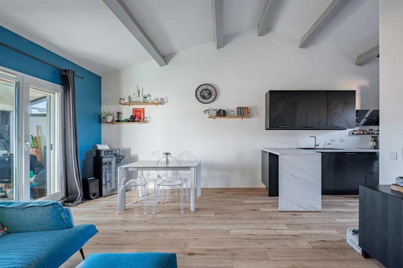 Appartement - 77 m² - 3 pièces