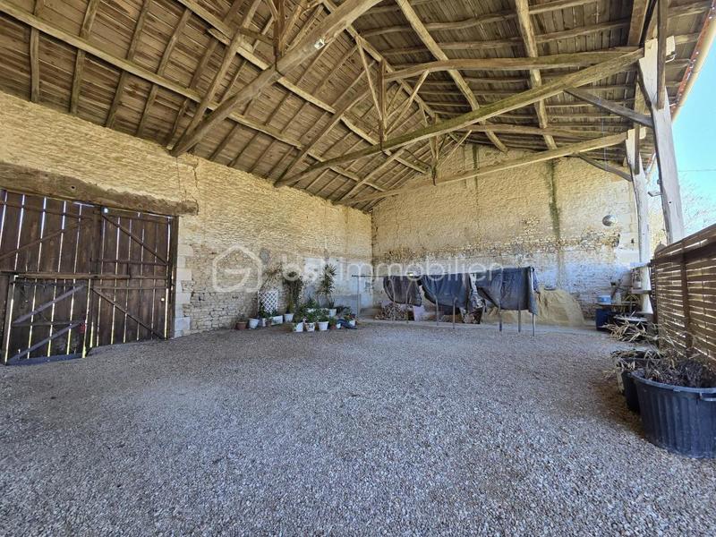 Propriété - 245 m² - 7 pièces