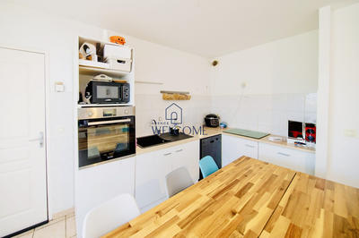 Maison - 93 m² - 5 pièces