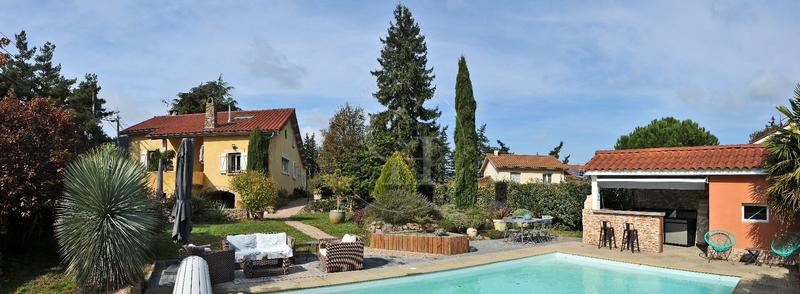 Maison - 192 m² - 7 pièces