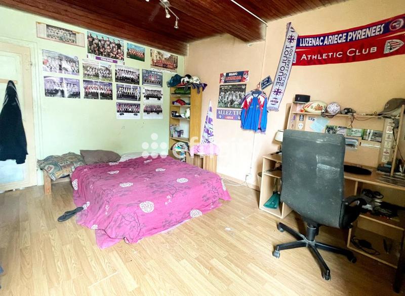 Maison - 236 m² - 8 pièces