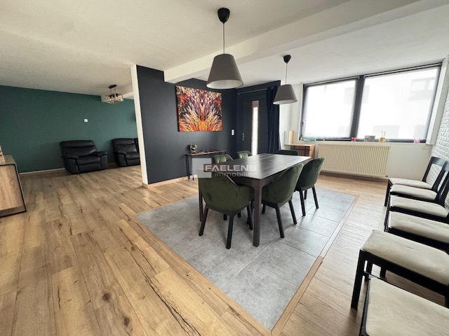 Maison traditionnelle - 166 m² - 5 pièces