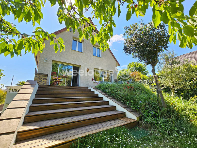 Maison - 150 m² - 7 pièces