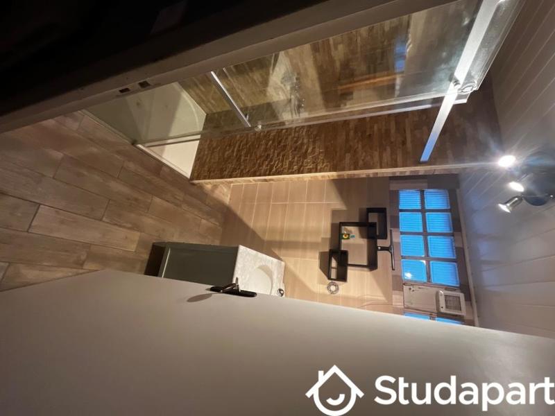 Chambre - 14 m² - 1 pièce