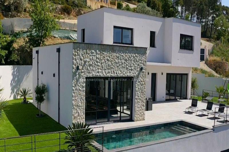 Villa - 180 m² - 7 pièces