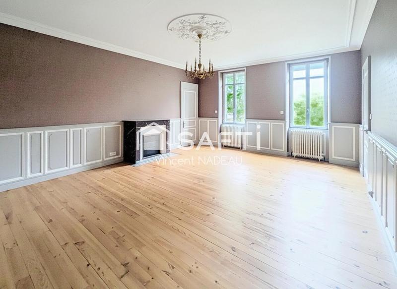 Maison - 242 m² - 7 pièces