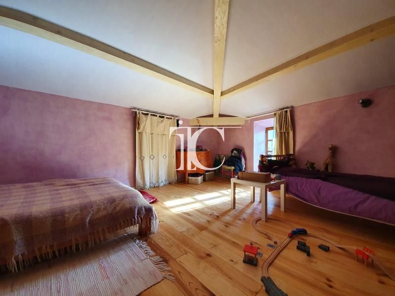 Maison de village - 264 m² - 8 pièces