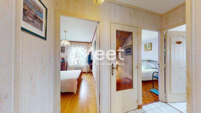 Pavillon - 130 m² - 7 pièces