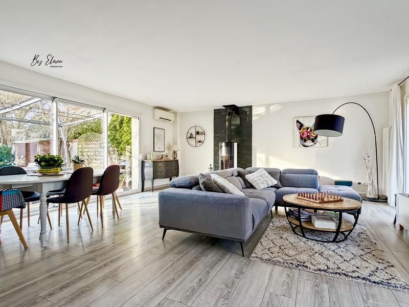 Maison - 191 m² - 8 pièces