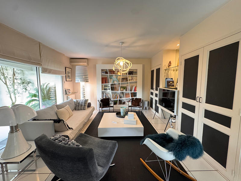 Maison - 259 m² - 8 pièces