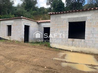 Maison - 96 m² - 4 pièces