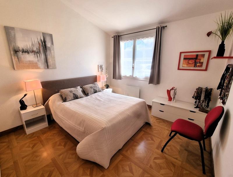 Maison - 191 m² - 11 pièces