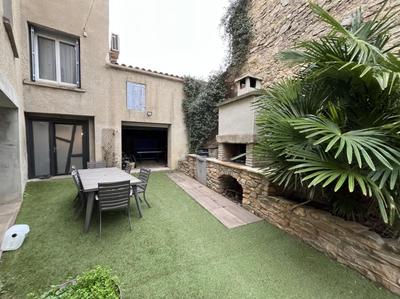 Maison - 180 m² - 5 pièces