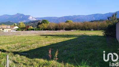 Terrain - 685 m²