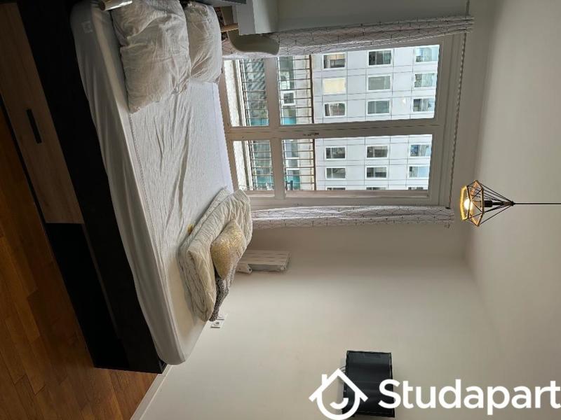 Chambre - 12 m² - 1 pièce