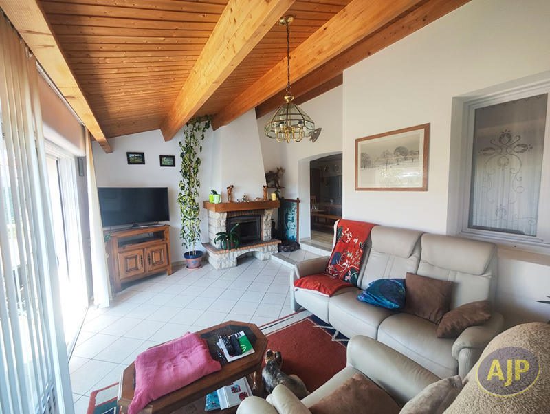 Maison - 97 m² - 6 pièces