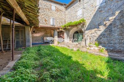 Maison - 87 m² - 5 pièces