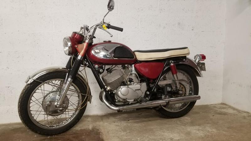 Kawasaki Avenger 350 kawasaki rouge 0350