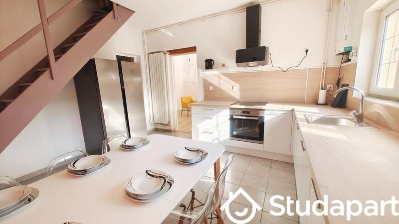 Chambre - 14 m² - 1 pièce