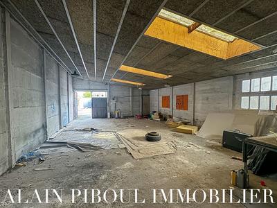 Maison traditionnelle - 99 m² - 5 pièces