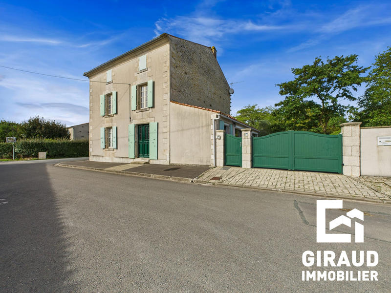 Maison ancienne - 163 m² - 7 pièces