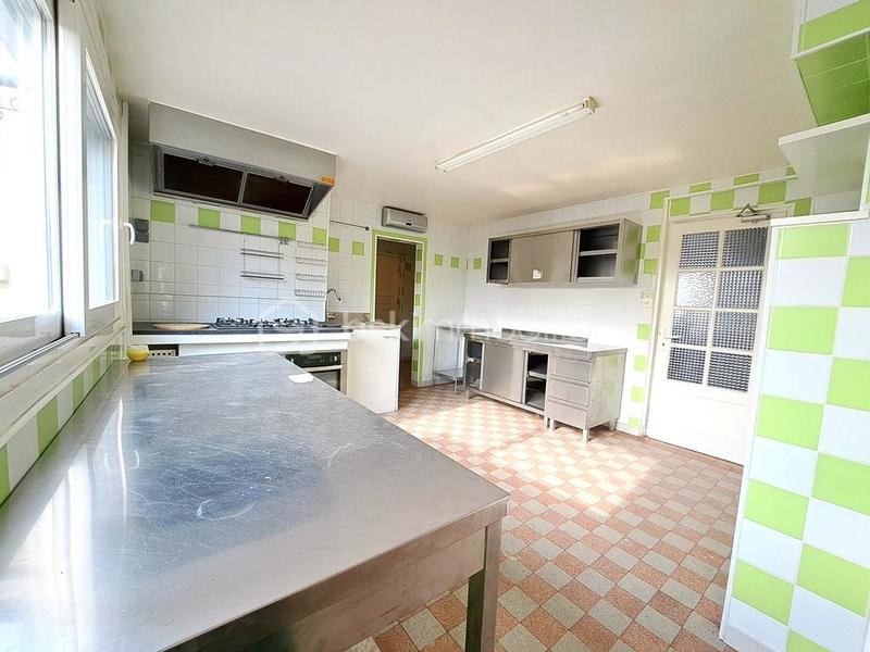 Maison - 170 m² - 6 pièces