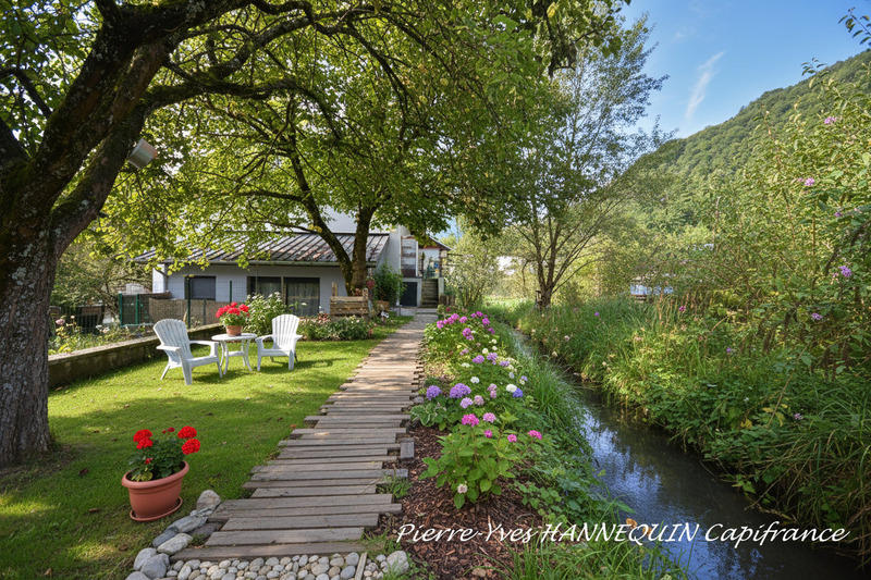 Maison - 187 m² - 7 pièces