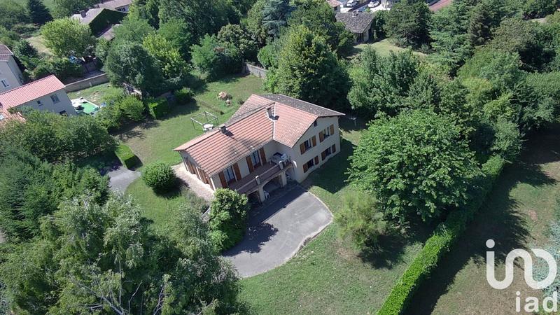 Maison - 187 m² - 9 pièces