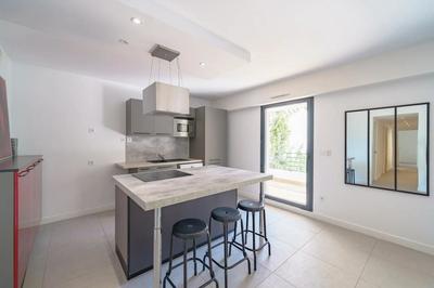 Appartement - 100 m² - 4 pièces