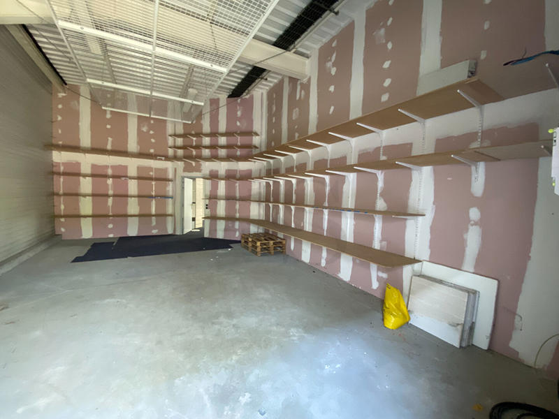 Local commercial - 330 m²